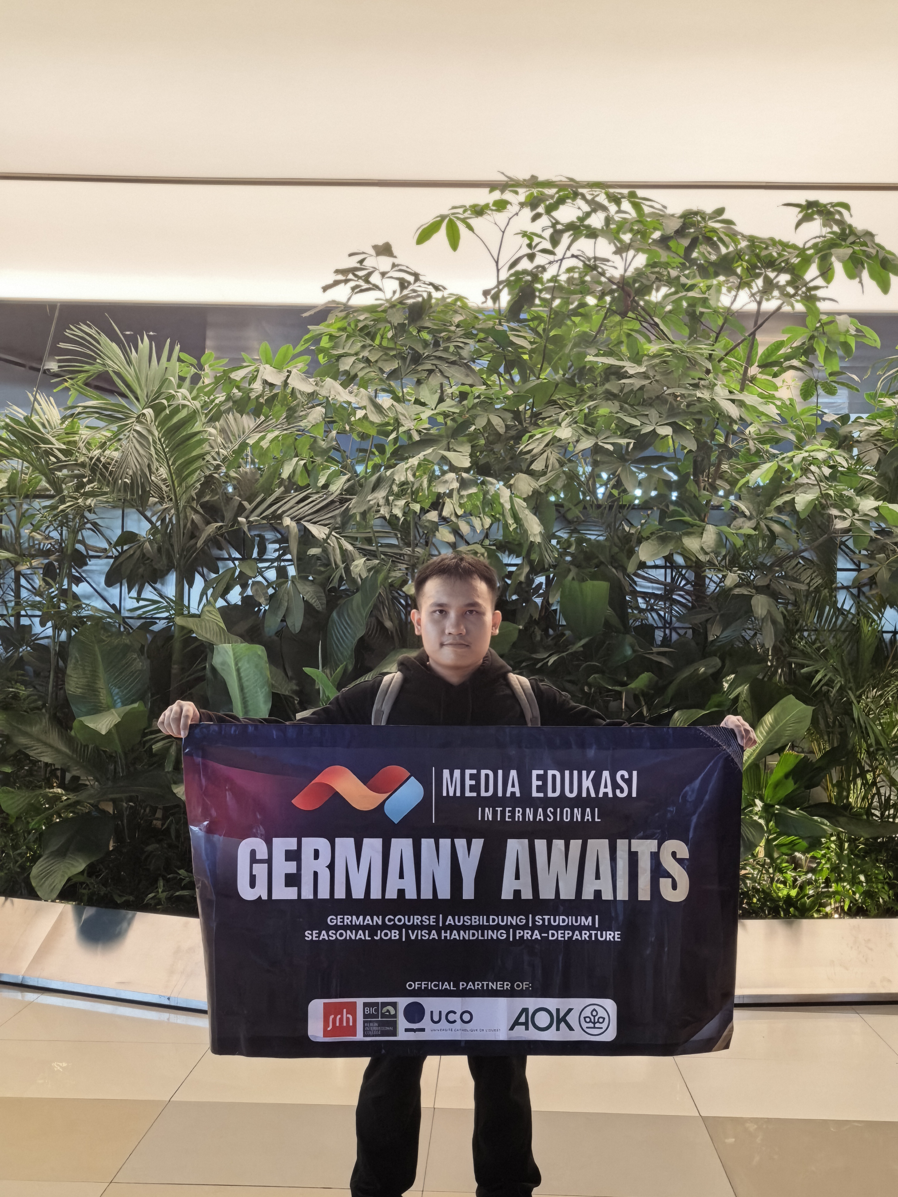 A Cut Above: Christian Embarks on a Culinary Retail Journey as a Verkäufer im Metzgerei in Germany